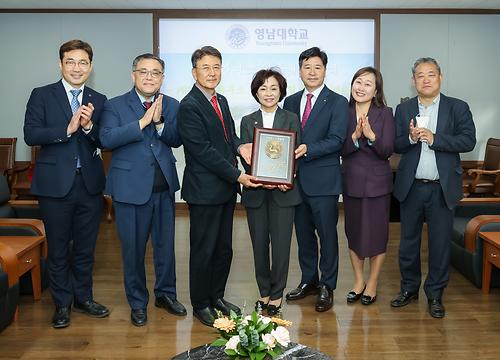 ㈜건축사사무소 도시21 윤종식 대표님 천마아너스 인증패 수여식 (2022.11.16.)